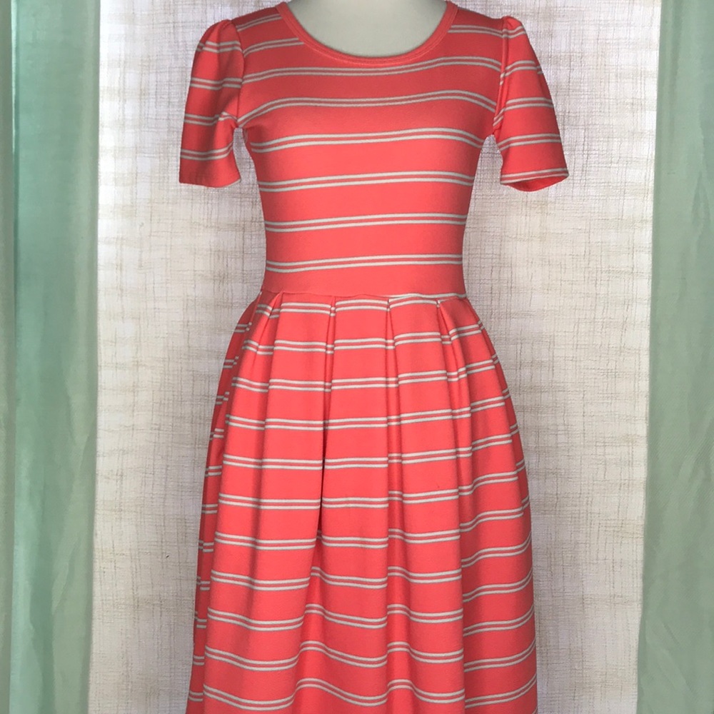 XS LuLaRoe Amelia